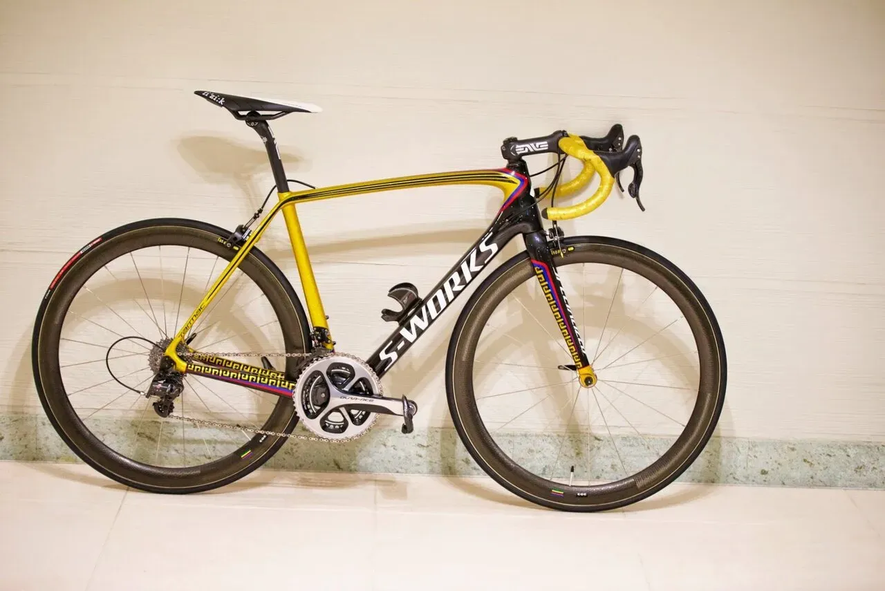 Uranモデル完成車(室内撮影、別アングル3)