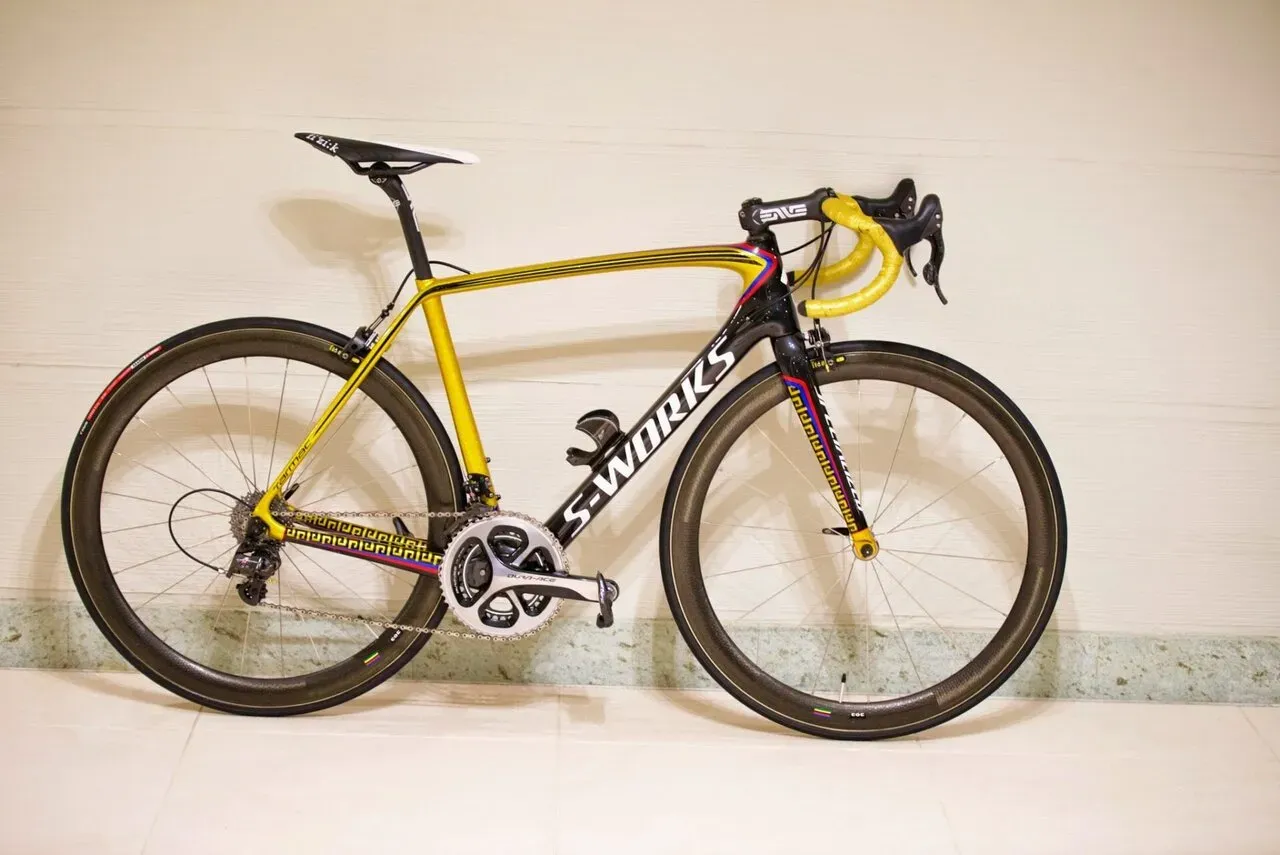 S-Works Tarmac Rigoberto Uranモデル 完成車全体像(右側面)