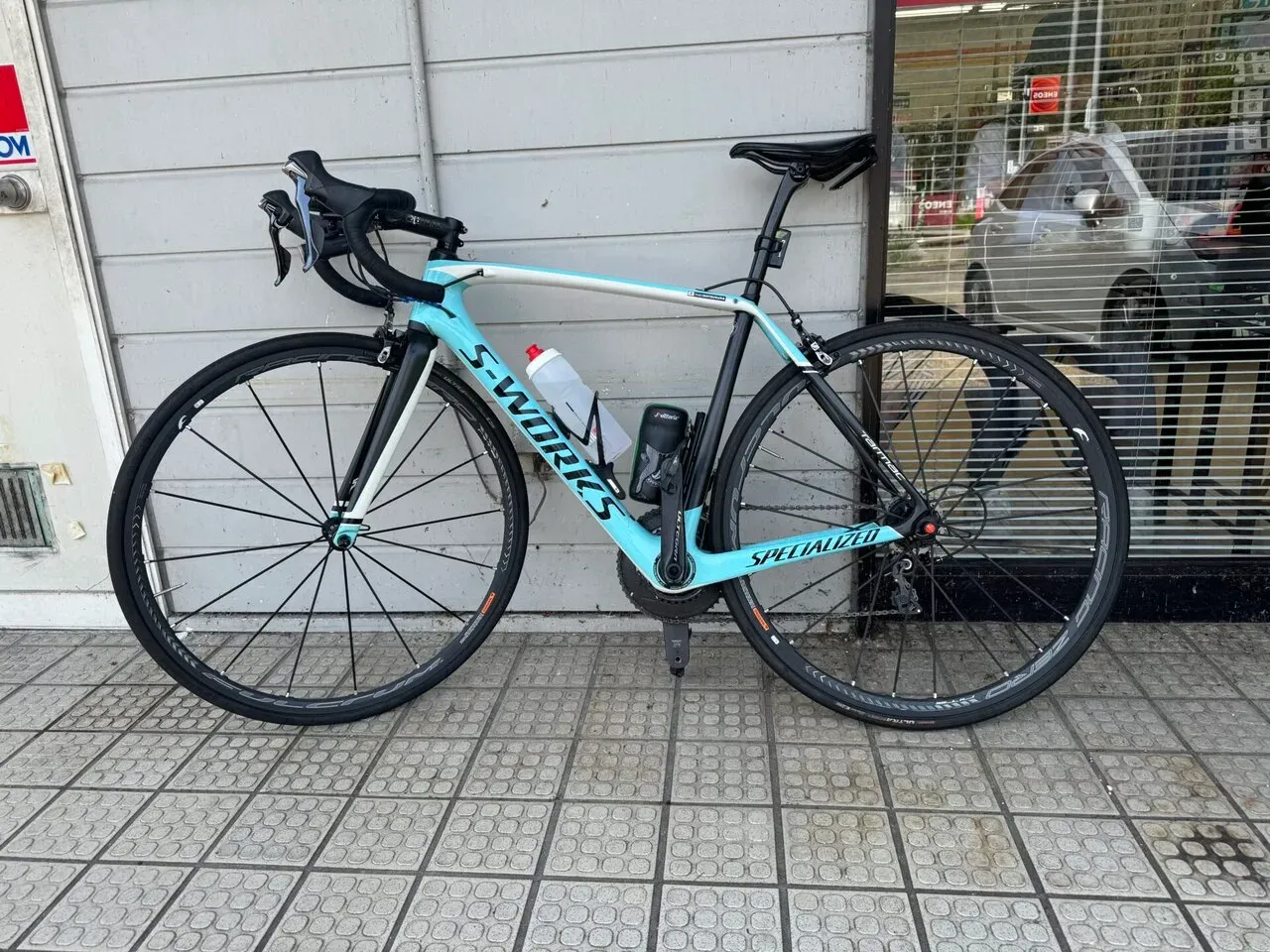 泥だらけのバイク