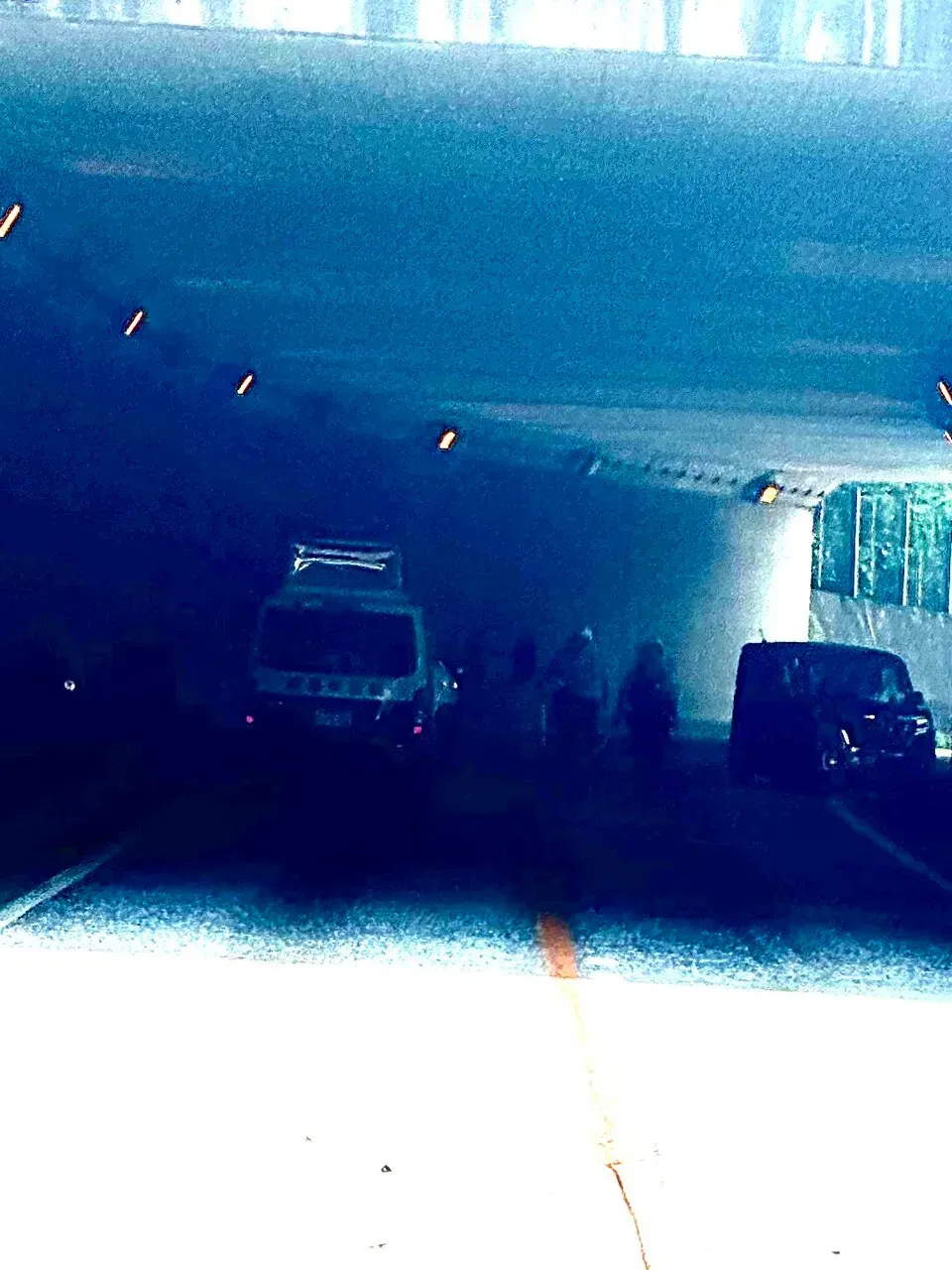 トンネル内の事故