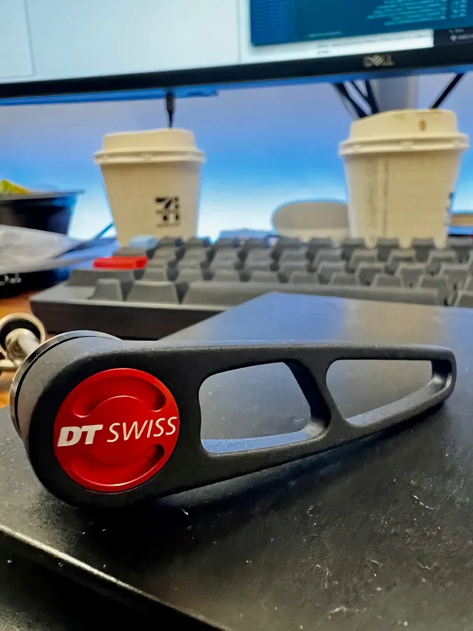 DT Swissのクイックリリースに変更したら剛性が増した！ - 画像8