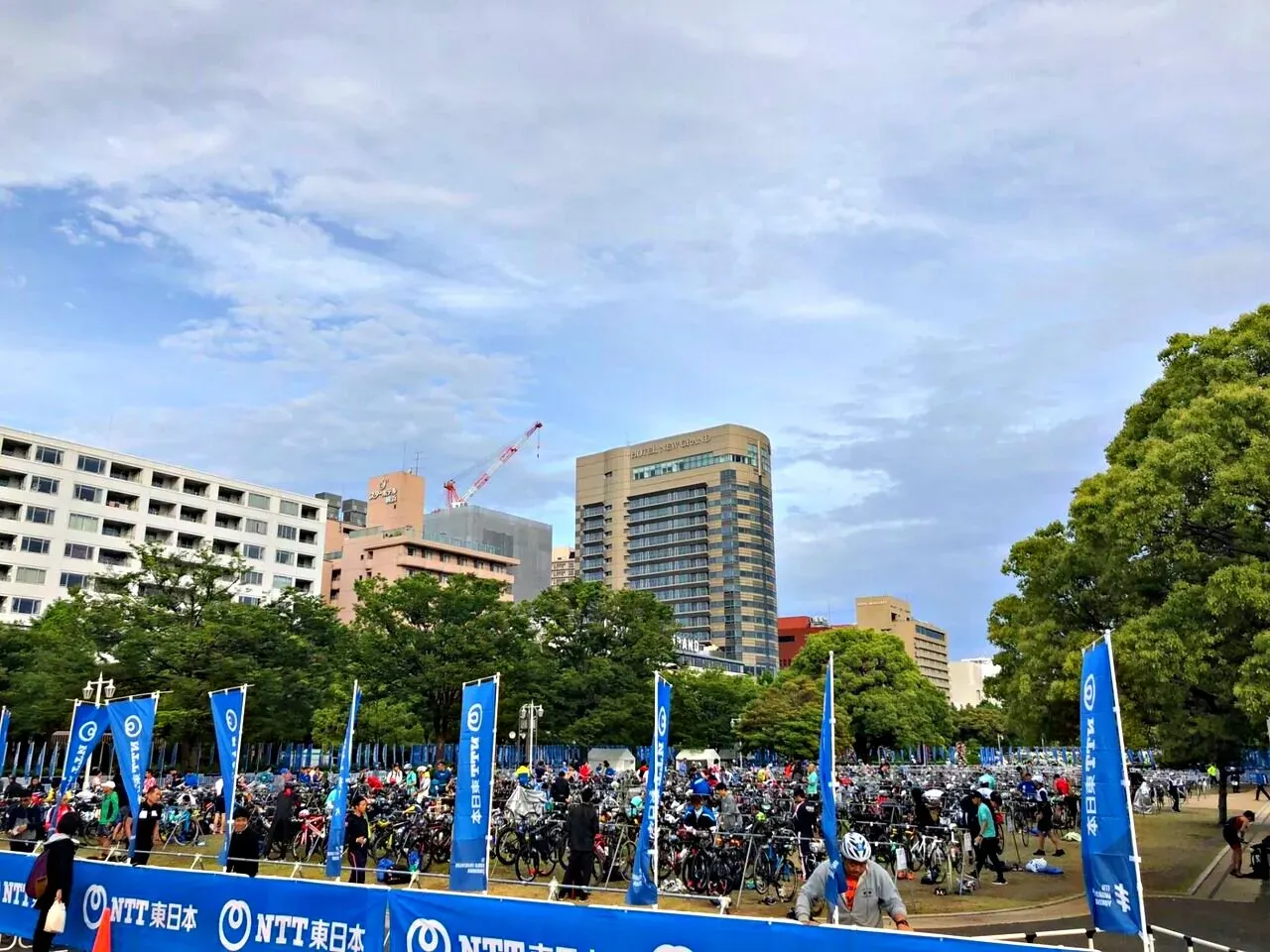 横浜トライアスロン 2:14:57 総合57位 (エイジ10位)