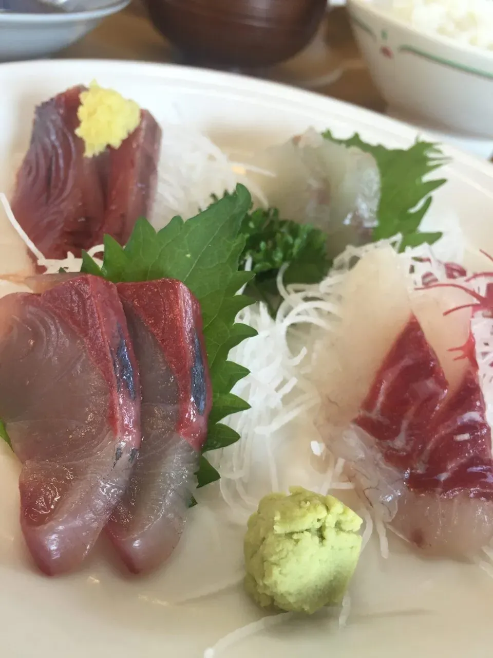 宿の近くの栄丸