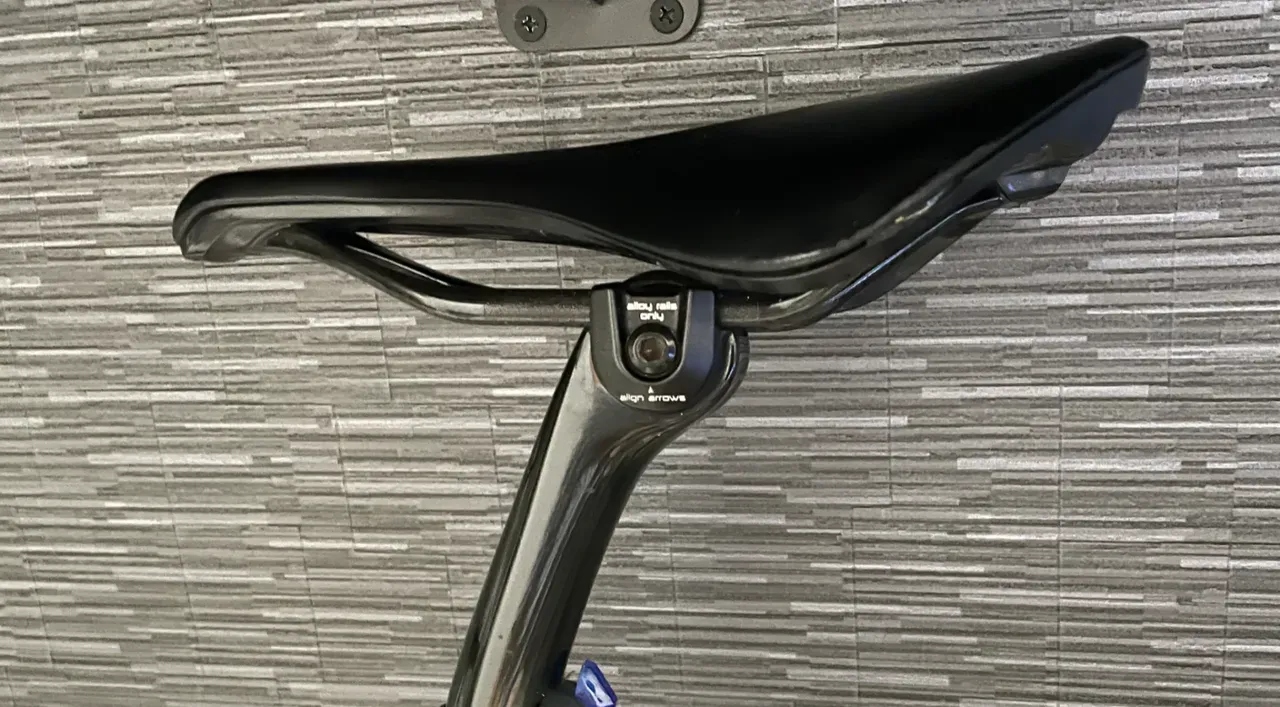 AirTagをロードバイクに設置！どこに入れるのが良いか？ - 画像1