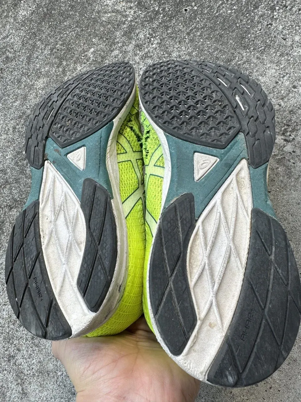 ASICS LYTERACER 4のアッパーは耐久性が低い！ - 画像5