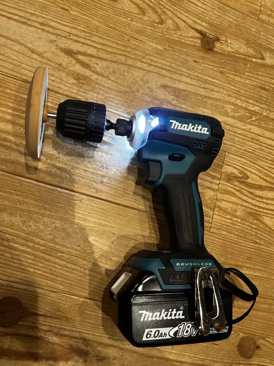 ロードバイクのタイヤに開いた穴を塞ぐ - 画像6