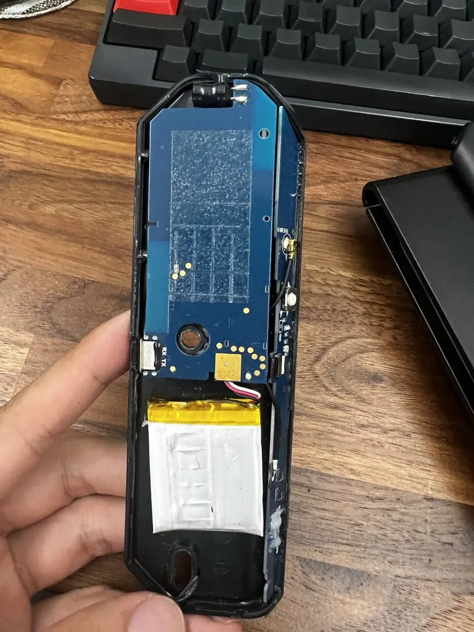 AlterLock Gen2の取り付け (GPSと振動センサによる通知で安心駐輪) - 画像6